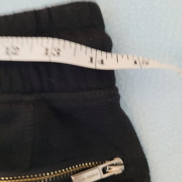 Zoo York black sweat pants with zippered pockets. Size M. - Picture 8 of 10